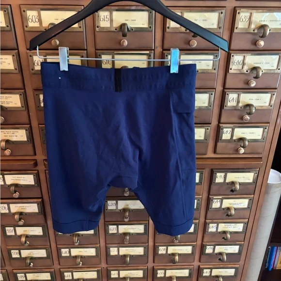 Nike - Picture 3 of 3